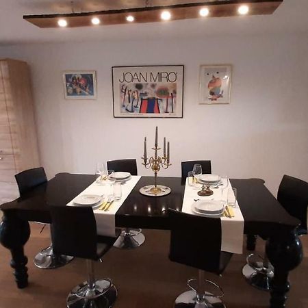 Mauritzburg Apartment เครเฟลด์ ภายนอก รูปภาพ